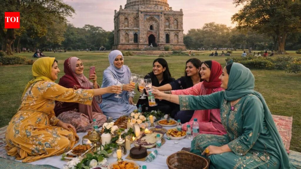 From food streets to picnics, Delhiites take iftar outdoors | Delhi News