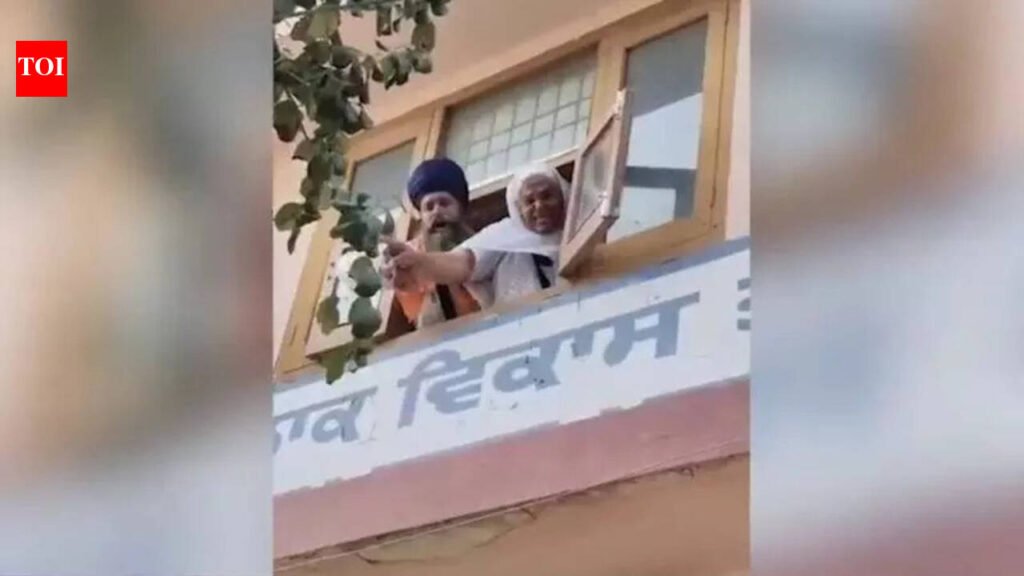 SAD alleges Mansa officials, AAP locked its block samiti members before poll | Chandigarh News