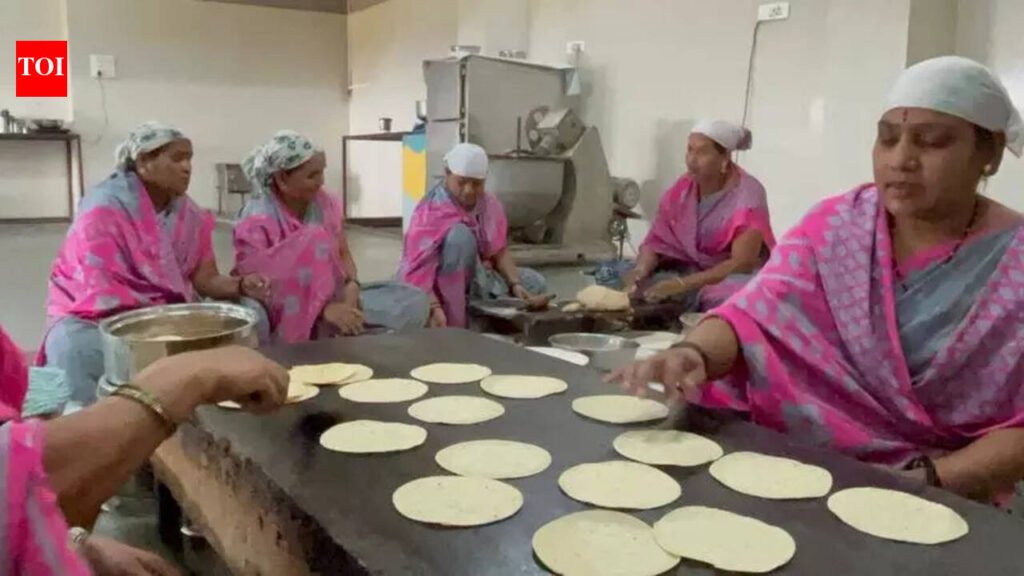 Akola school cooks meals daily for 1,500 students with flameless kitchen | Nagpur News