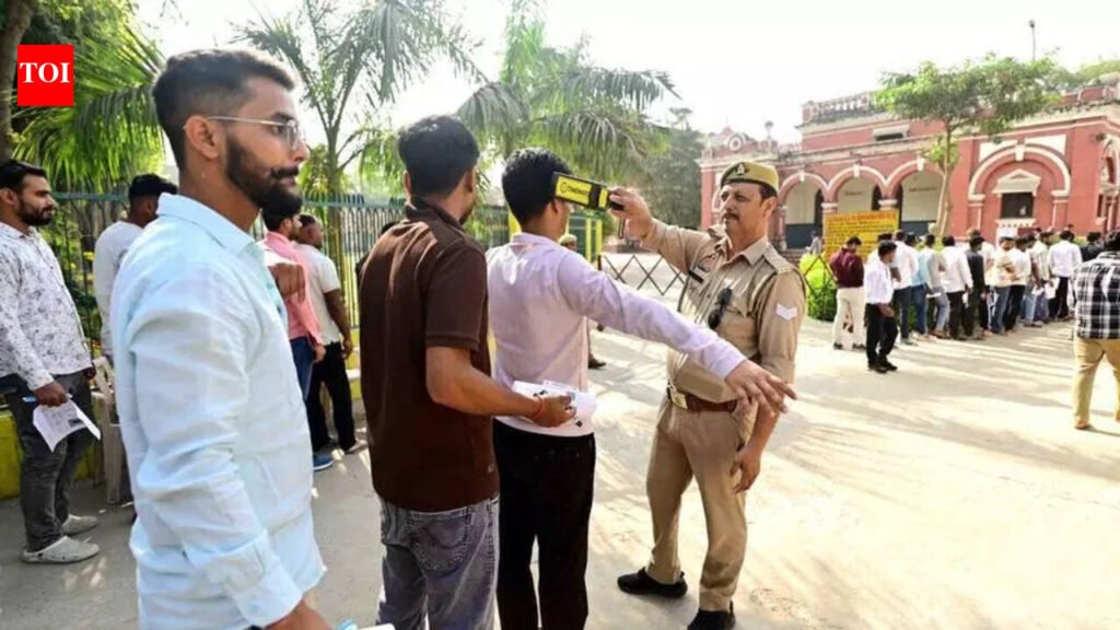 UP Police SI exam ends; officials conduct surprise inspection | Prayagraj News
