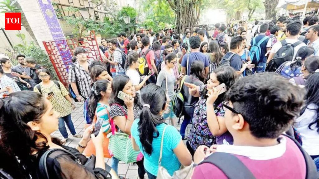 Scholarship delays in Maha raise concerns even as disbursal figures climb | Mumbai News