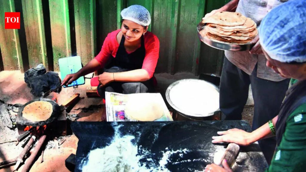 LPG shortage disrupts Bengaluru kitchens | Bengaluru News