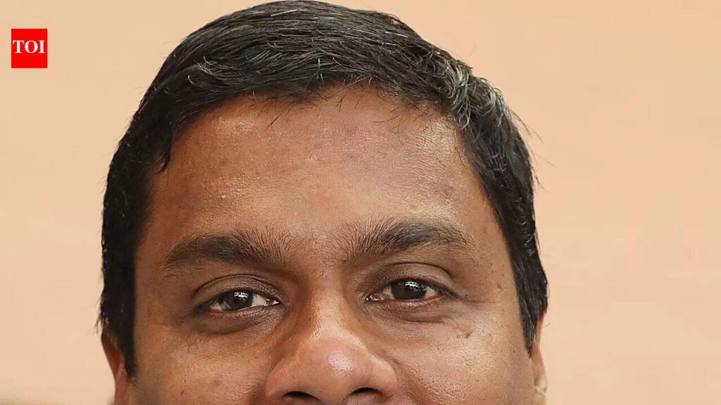 MLA leads Colva protest over cop reposting | Goa News