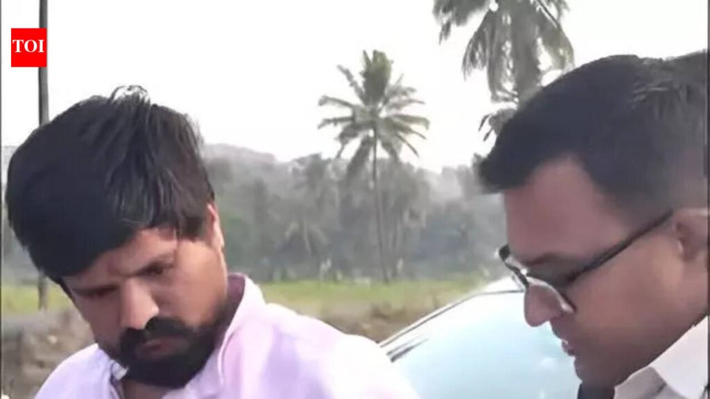 Cops stop Kerehalli, later escort him for Anjanadri darshan | Bengaluru News