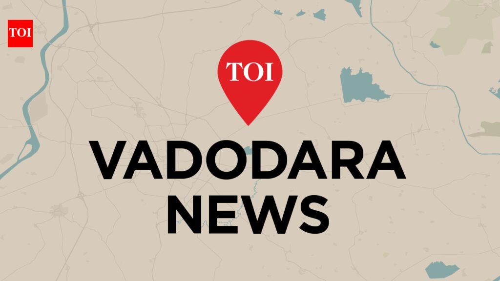 VMC splurges 1.45L on bottled water for meetings, sparks concern | Vadodara News