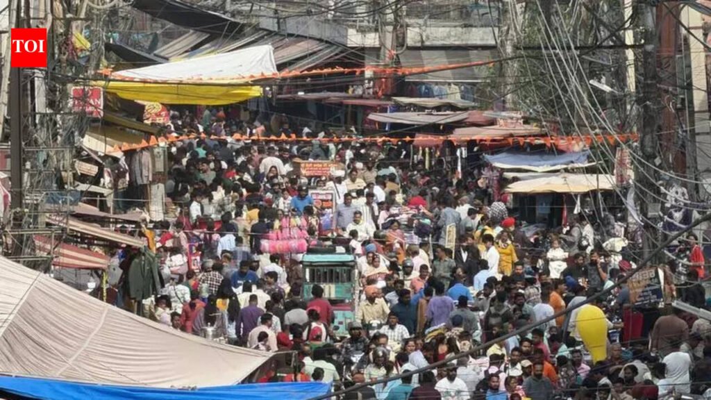 Sunday chaos reigns in Old City; Ludhiana MC nowhere in sight | Ludhiana News