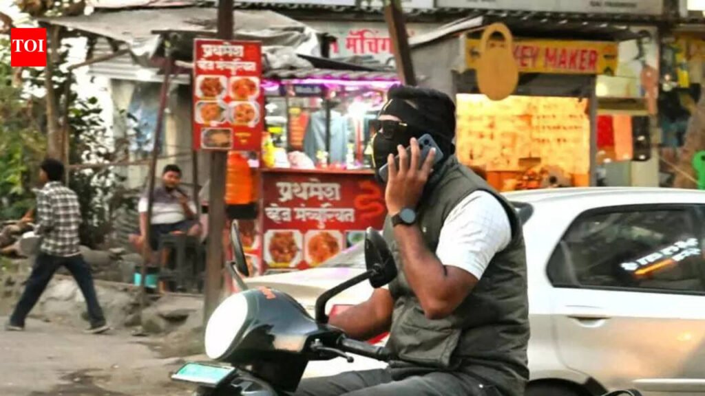 11,000 offenders fined in last two months for using mobile phones while riding two-wheelers: Pune city traffic police | Pune News