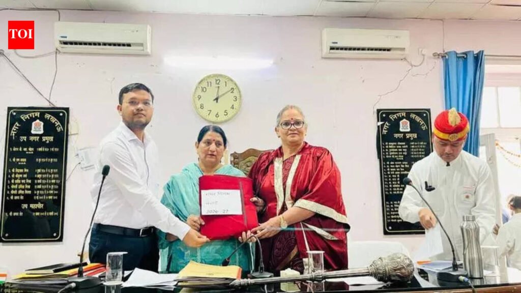 LMC budget okays no hike in tax, parking charges, sets aside Rs 1,253 crore for projects | Lucknow News