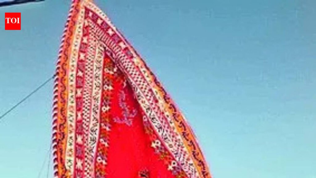 In Hazaribag, Ram Navami flag stitched by minority community tailor flies high | Ranchi News