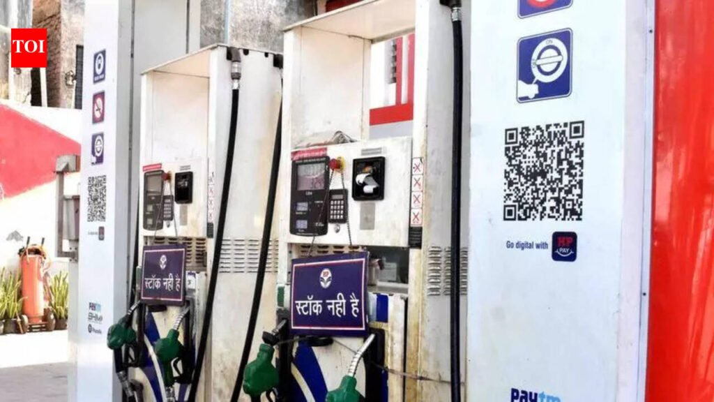 Rumours fuel panic buying at petrol pumps across district | Prayagraj News