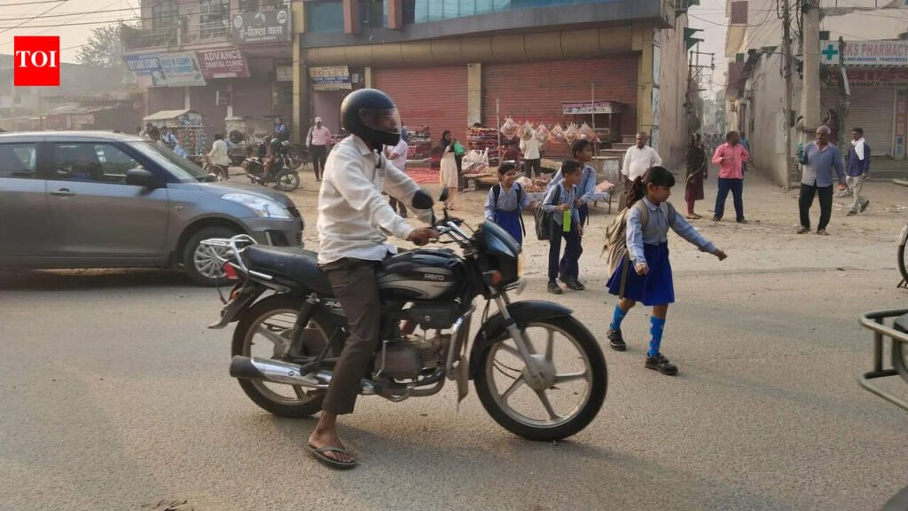 Road repairs, waiting areas, speed limit: Gurgaon to develop safe zones around schools to reduce accidents | Gurgaon News
