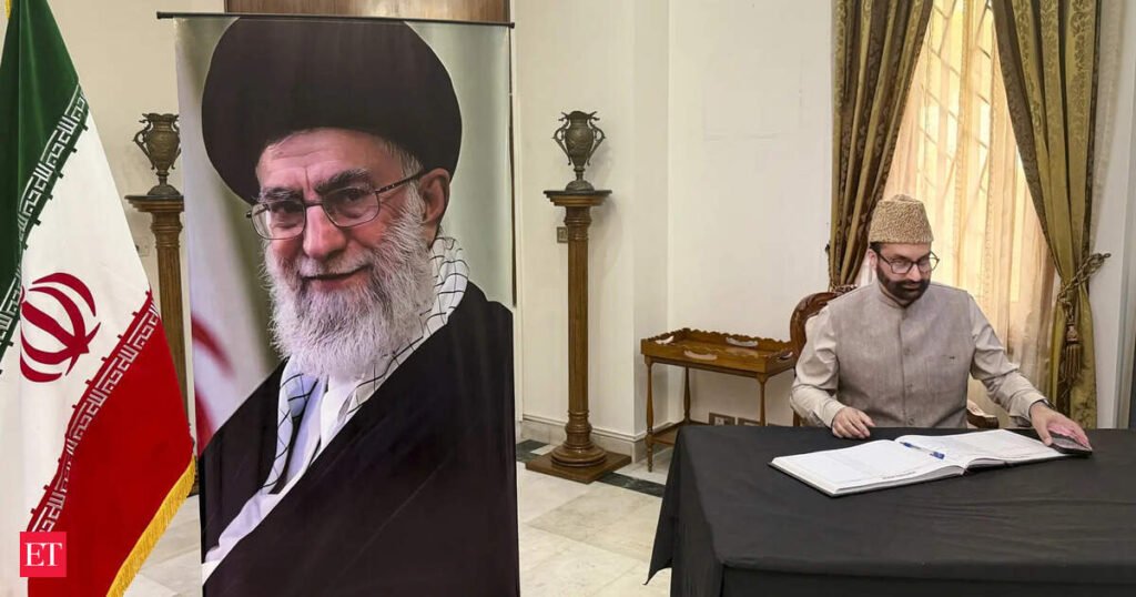 Mirwaiz delegation meets Iran envoy