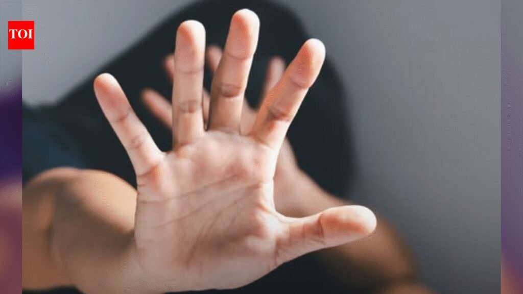 Gang harasses Chennai student, hacks her father, brother for objecting; 5 held | Chennai News