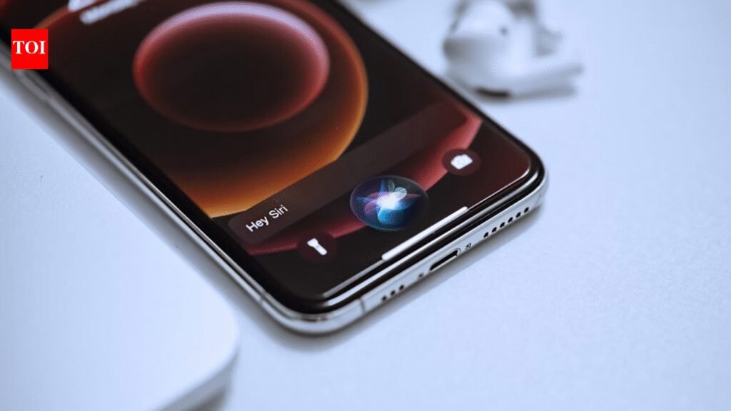 Two months after announcing Gemini deal for Siri, Apple hires ex-Google executive to head AI push