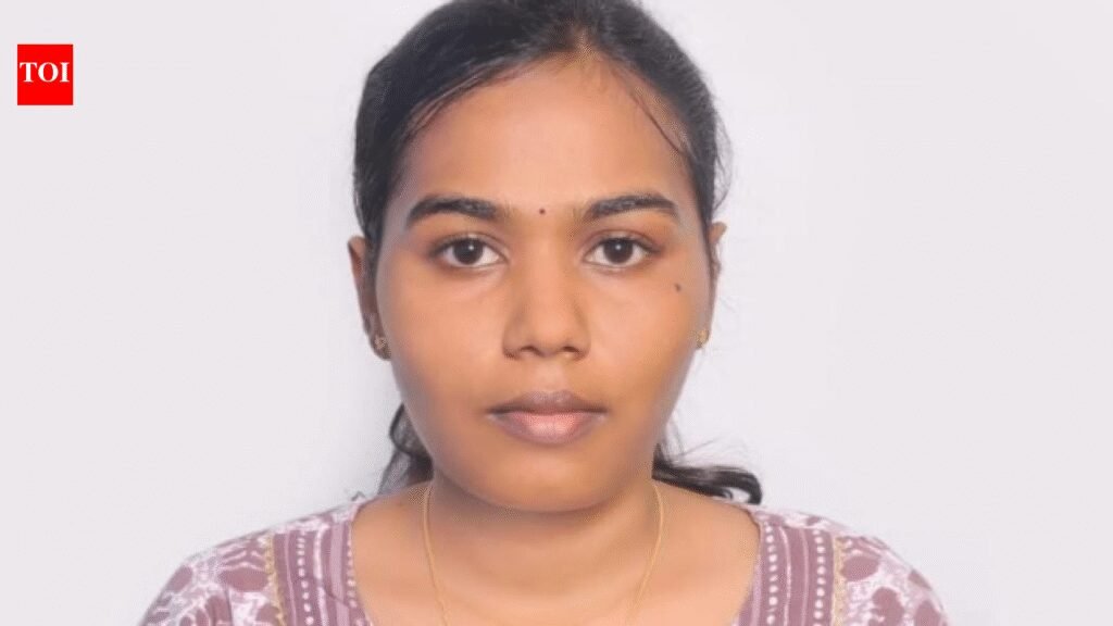 DMK fields young doctor in Avinashi reserved constituency | Coimbatore News