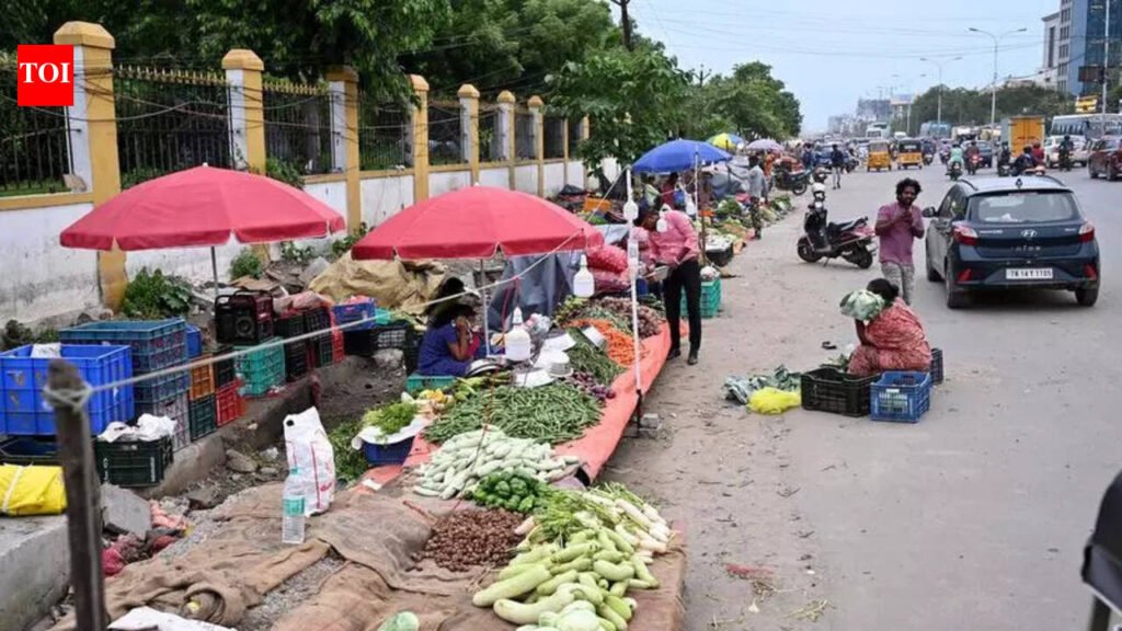 Sans vending committee, pavements in Tambaram hijacked en-masse | Chennai News