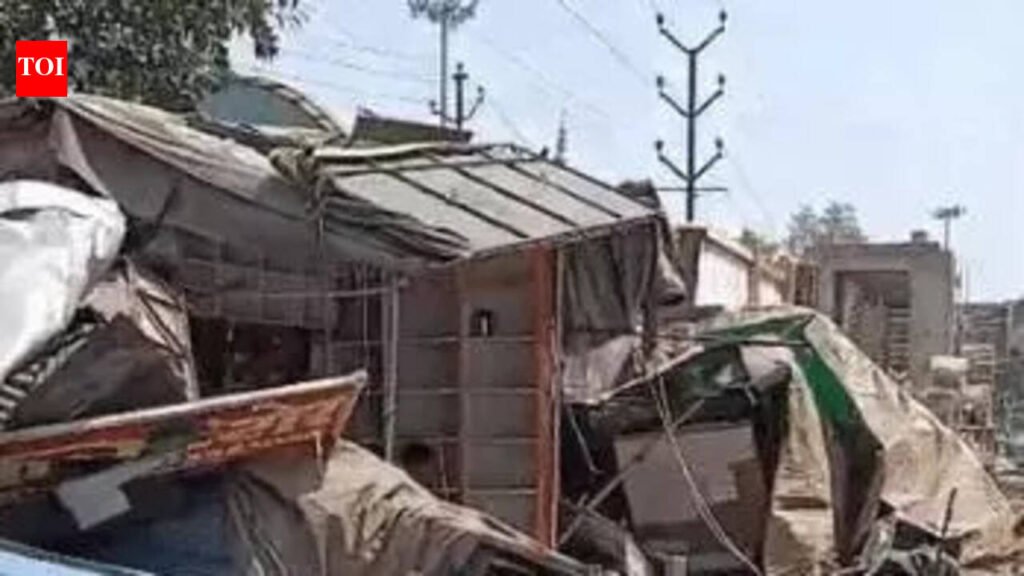 PWD bulldozer demolishes 10 med stores in Rawatpur | Kanpur News