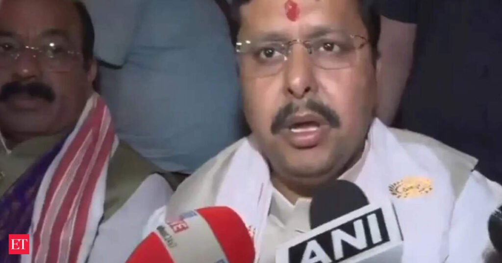 BJP chief Nabin accuses Congress of allowing Bangladeshi infiltrators into Assam
