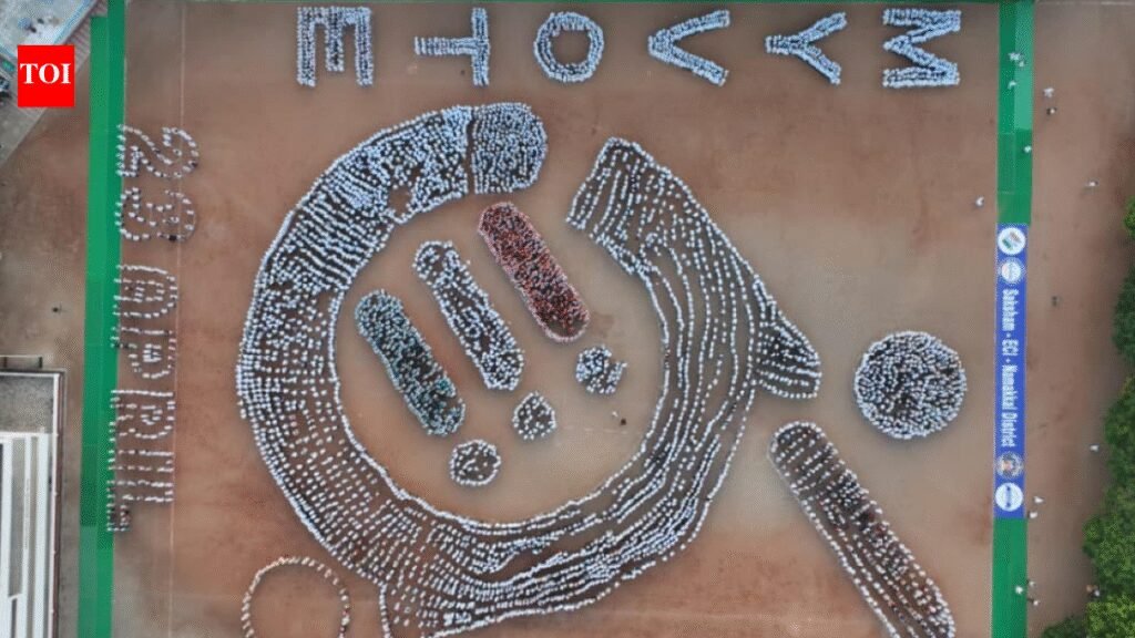 Namakkal district sets world record for largest voter awareness human formation | Coimbatore News