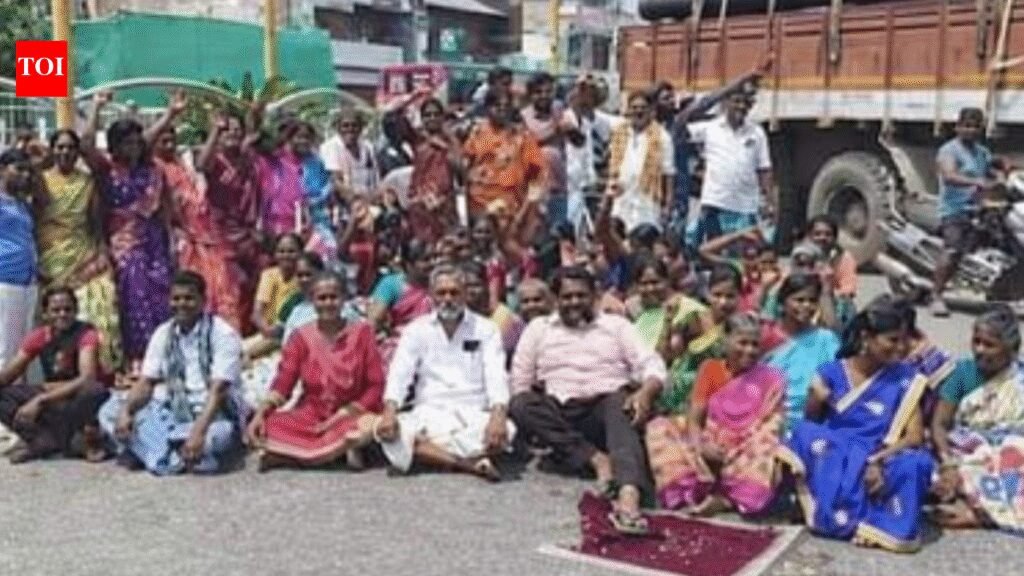 DMK cadres protest allocation of Uthangarai seat to Congress, party’s choice of candidate in Veerapandi | Coimbatore News