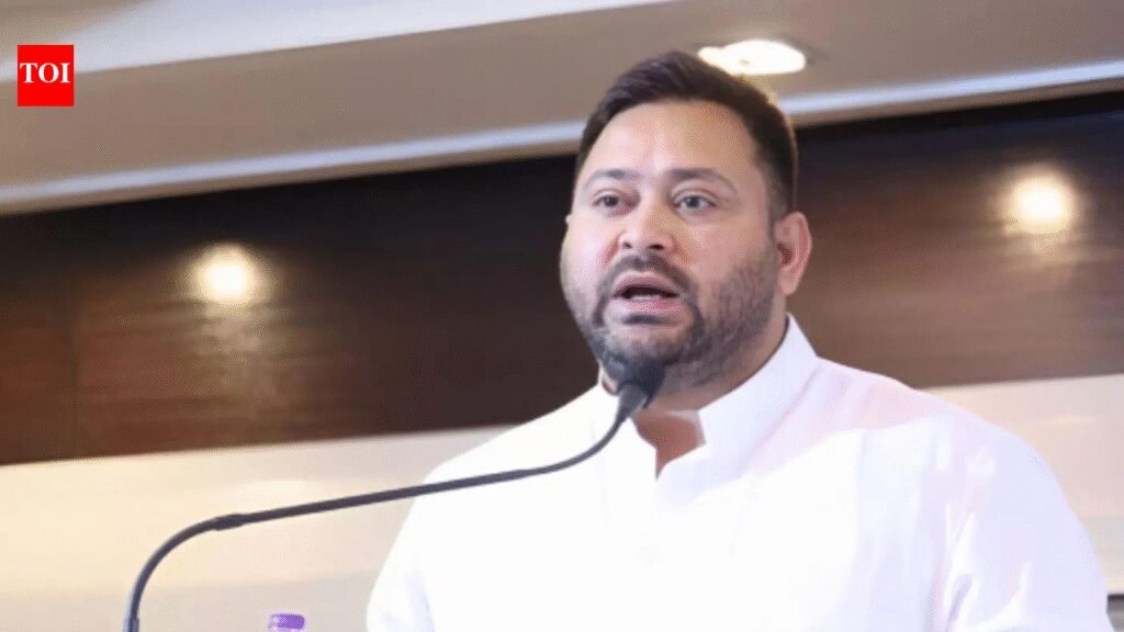 Maharashtra script replayed: Tejashwi | Patna News