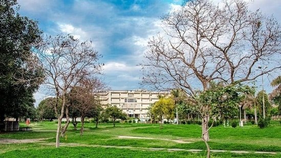 Jammu university panel recommends dropping Jinnah, Sir Syed, Iqbal from syllabus