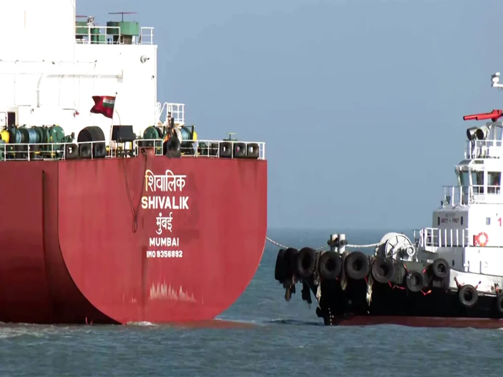 Iran asks India to release 3 seized tankers in exchange for passage of Indian ships: Report – Rising Kashmir