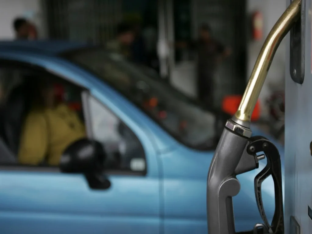 India provides emergency diesel supply to Bangladesh amid crisis – Rising Kashmir