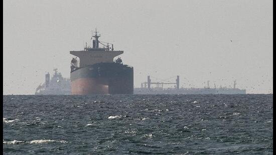 Widening gulf over Iran war