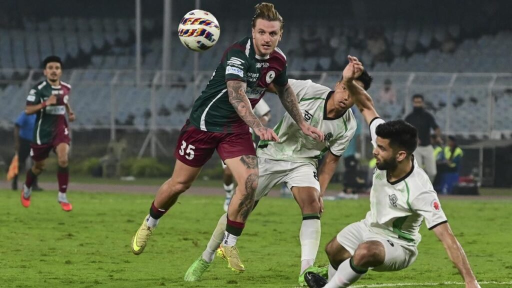 ISL: Mohun Bagan goes top with an emphatic win