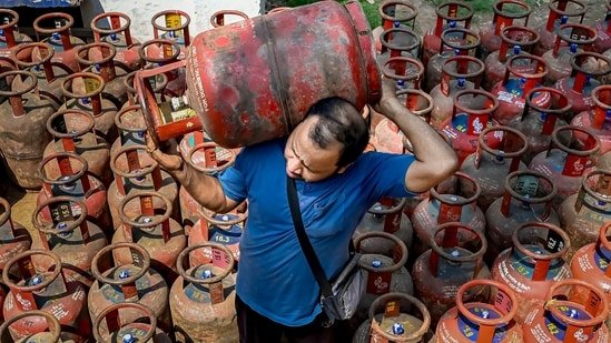 LPG crisis in India: Will apartments with PNG connections command higher rents?