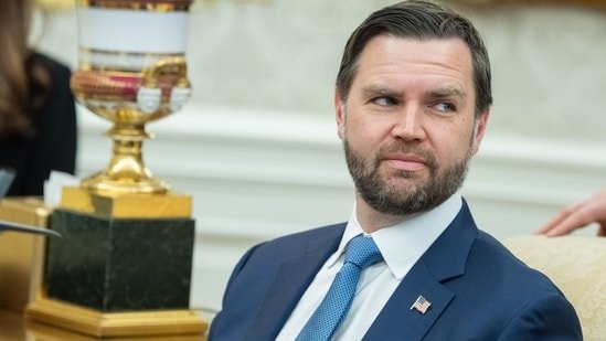 JD Vance reacts as Joe Rogan calls MAGA voters ‘unintelligent’ and ‘dorks’: ‘I think we have many…’