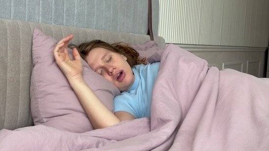 Snoring often? Doctor shares 6 early signs of weight related sleep apnea: From morning headaches to poor concentration