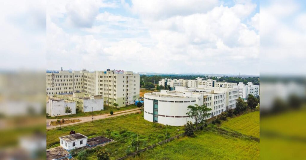 Lecturer arrested for proposing student at Nelamangala Siddhartha Medical College, ETEducation