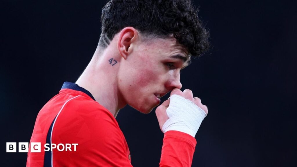 England 1-1 Uruguay: Phil Foden among those who failed to take chance