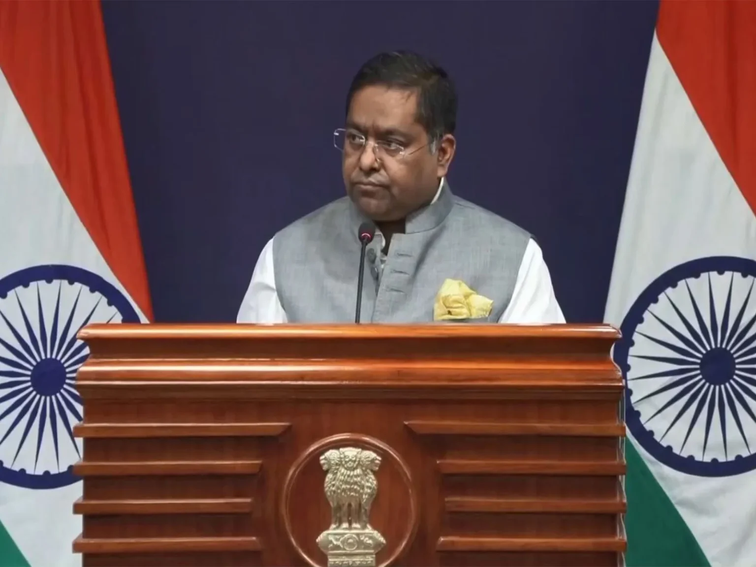 India emphasises safe navigation in Strait of Hormuz; confirms safe arrival of 4 LPG tankers – Rising Kashmir