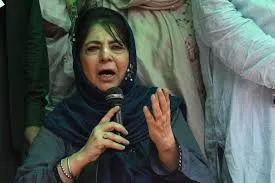 Mehbooba seeks release of detainees arrested during protests – Rising Kashmir