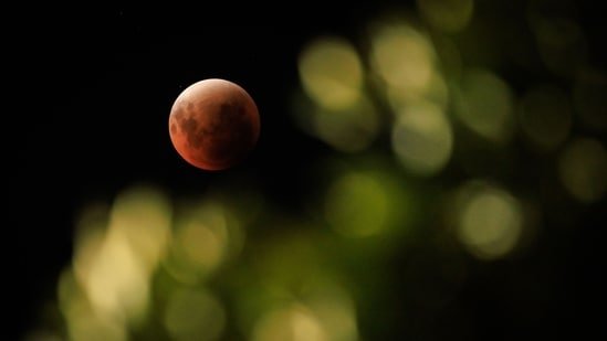 A US astrologer and a former NASA scientist explains why the Blood Moon lunar eclipse will be a powerful event