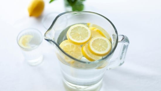 Lifestyle expert shares 2 things to add to water to deal with summer heat and improve hydration