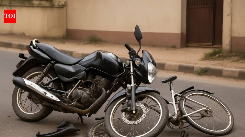 Bike rams into cycle, man returning home dies in Gurgaon | Gurgaon News