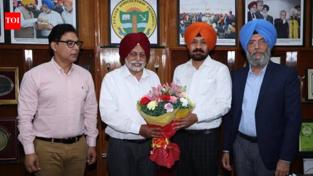 PAU bids adieu to Dr Gill, Dr Jaura on superannuation | Ludhiana News