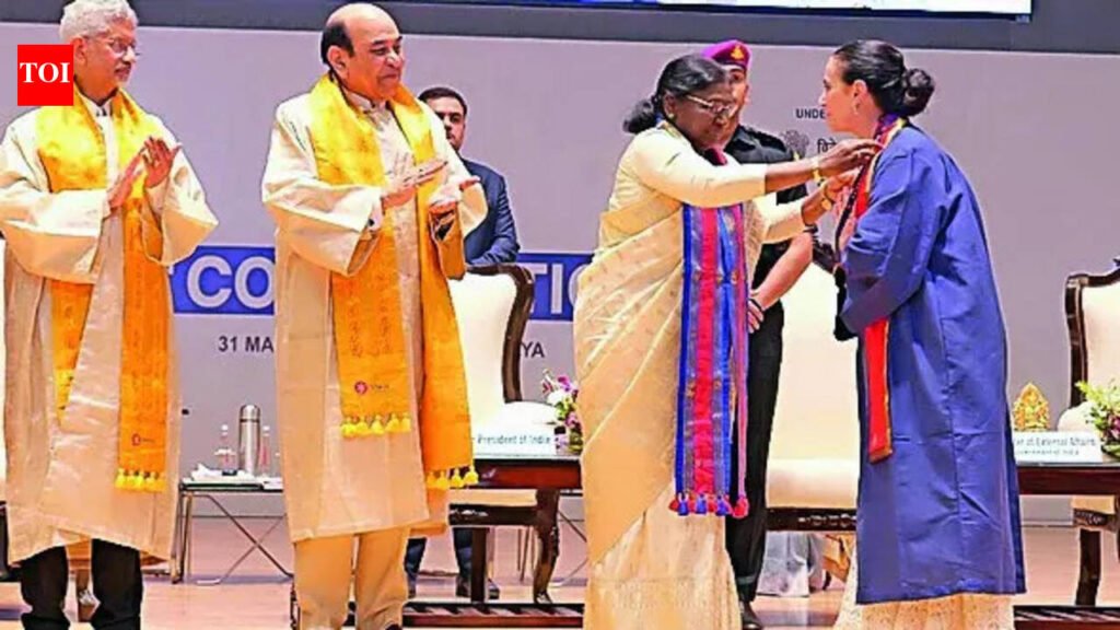 Knowledge must serve humanity, says President at NU convocation | Patna News