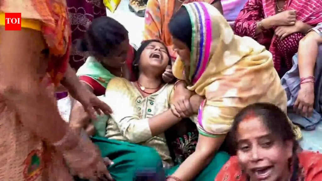 Bihar Temple Stampede: Last Chaitra Tuesday, broken queues, sudden rush & security lapses: What triggered Bihar temple stampede; 9 dead | Patna News