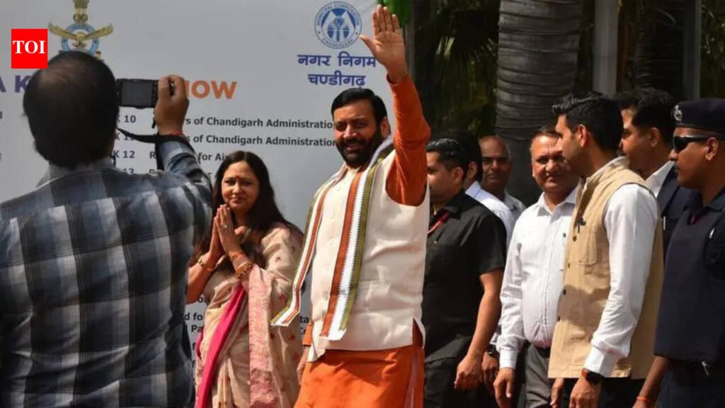 Haryana eases shop timing rules, caps work hours, mandates double overtime pay | Chandigarh News