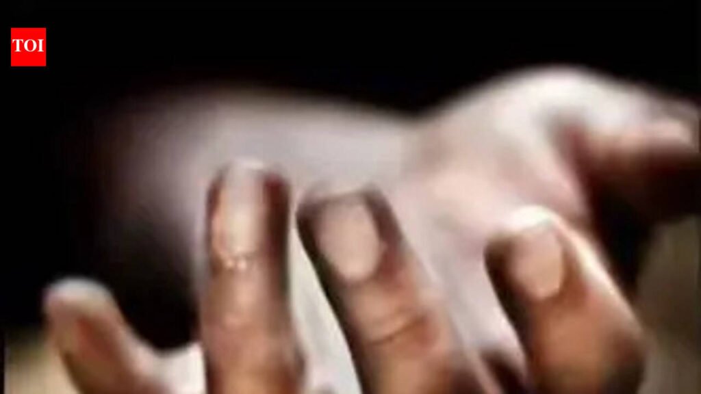 17-year-old girl cheated of gold kills self in Chennai | Chennai News