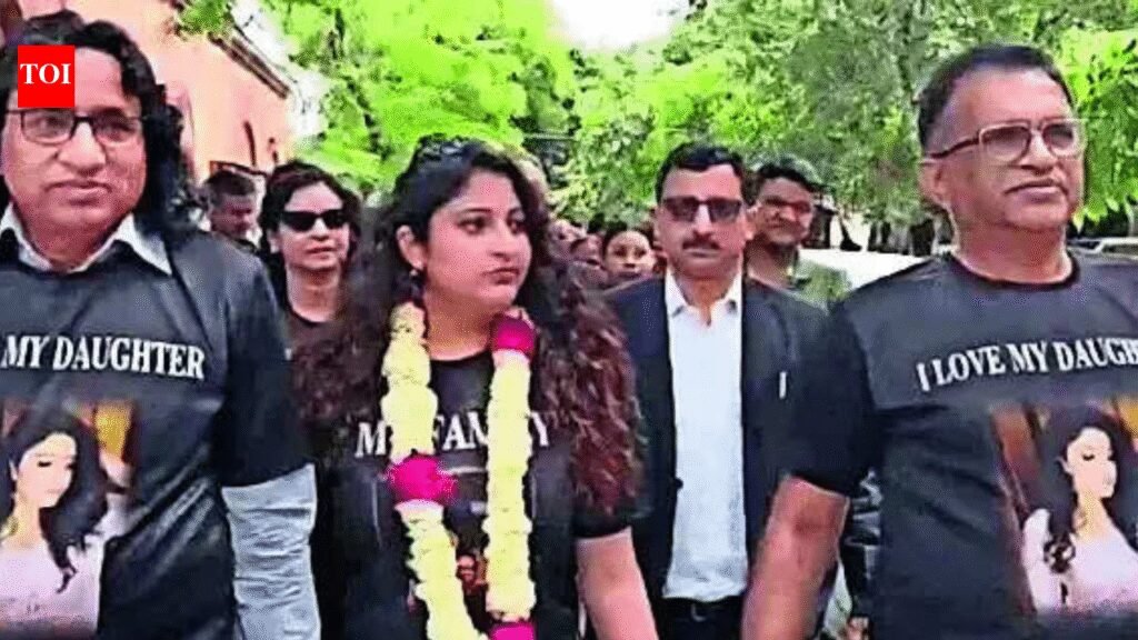 ‘Her dignity matters more’: Retired judge greets divorced daughter with band-baaja in UP | Meerut News