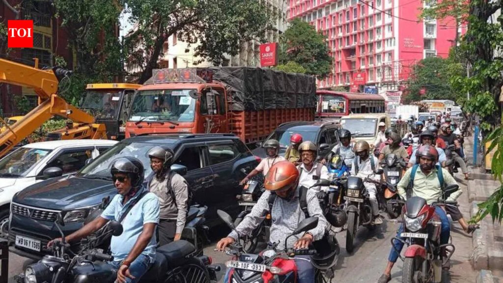 Stuck in traffic snarls, Kol commuters wait on streets as their reps queue outside poll offices | Kolkata News