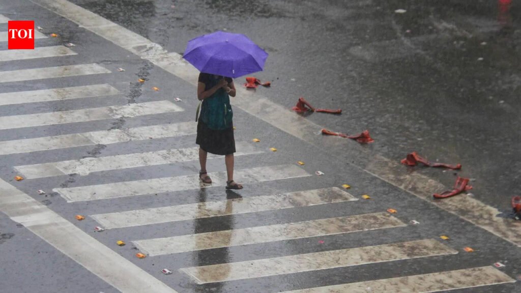 Delhi records coolest April day in three years | Delhi News