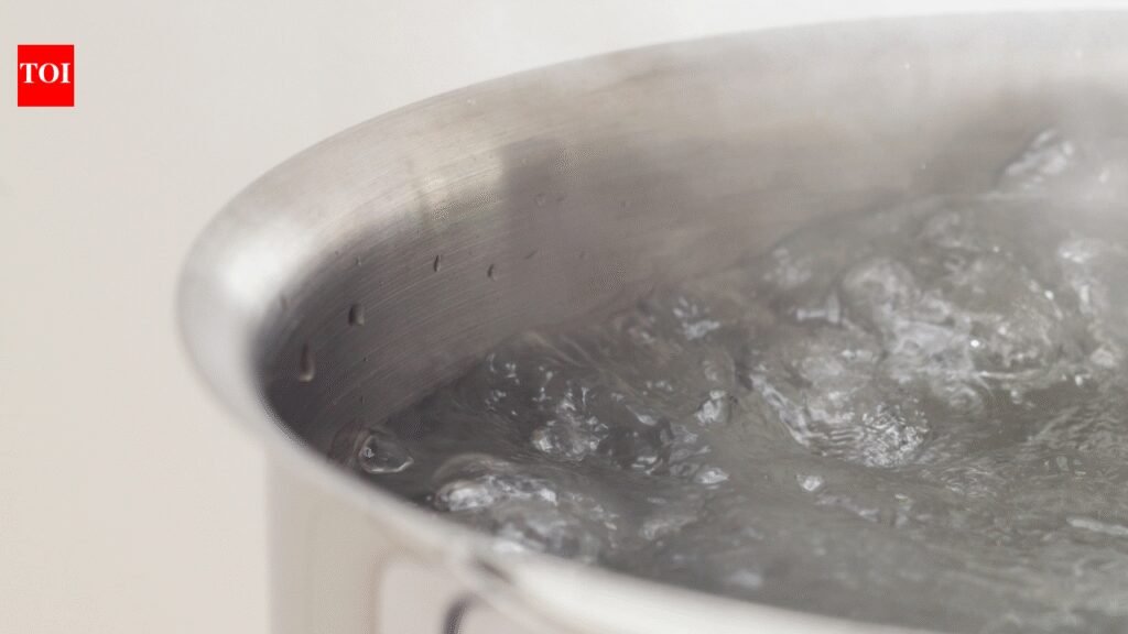 7 things you should never clean with hot water