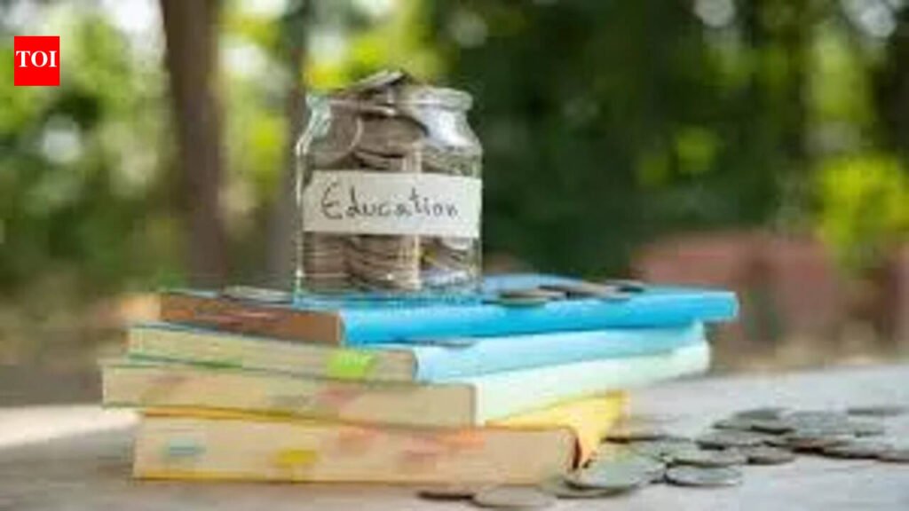 School books: Parents supply flag racket | Lucknow News